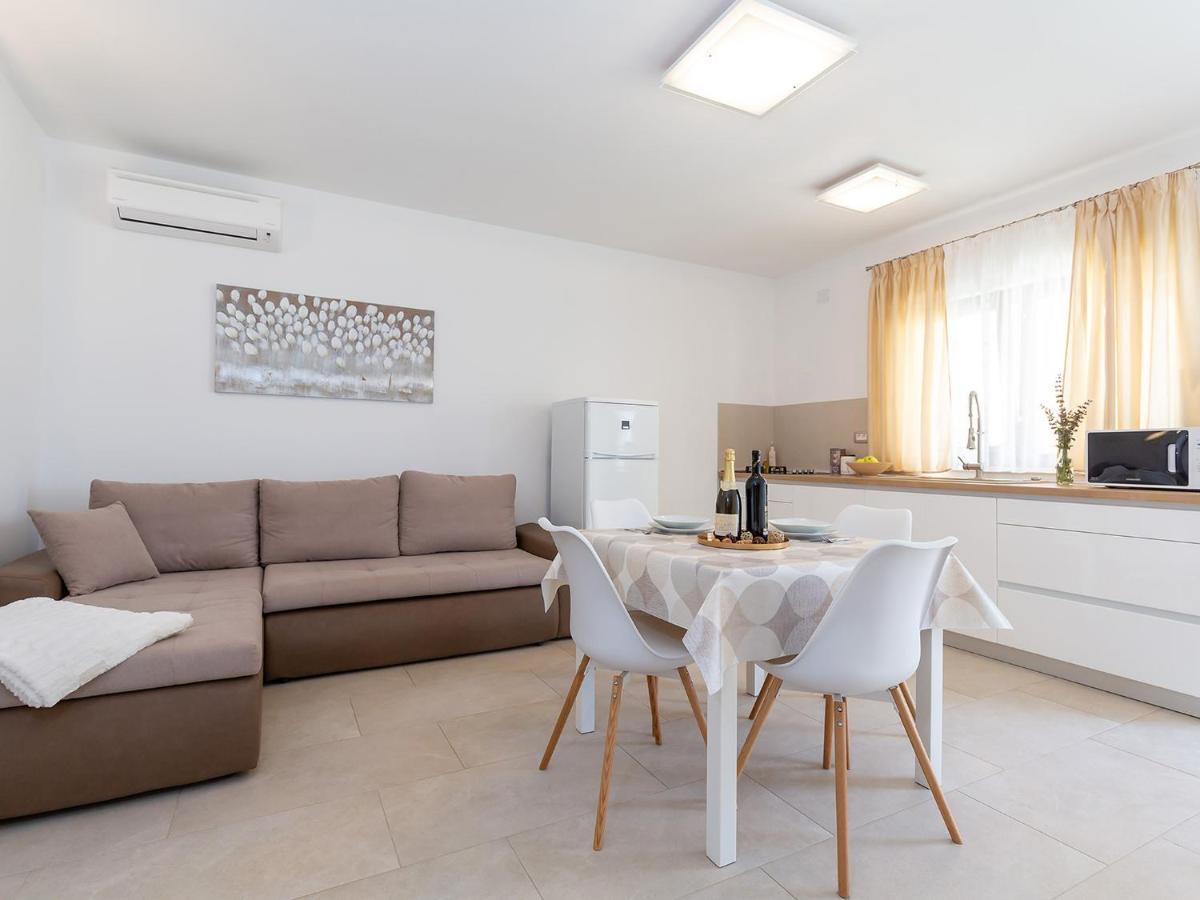 Villa Gioia Apartment With Terrace Poreč Exterior foto